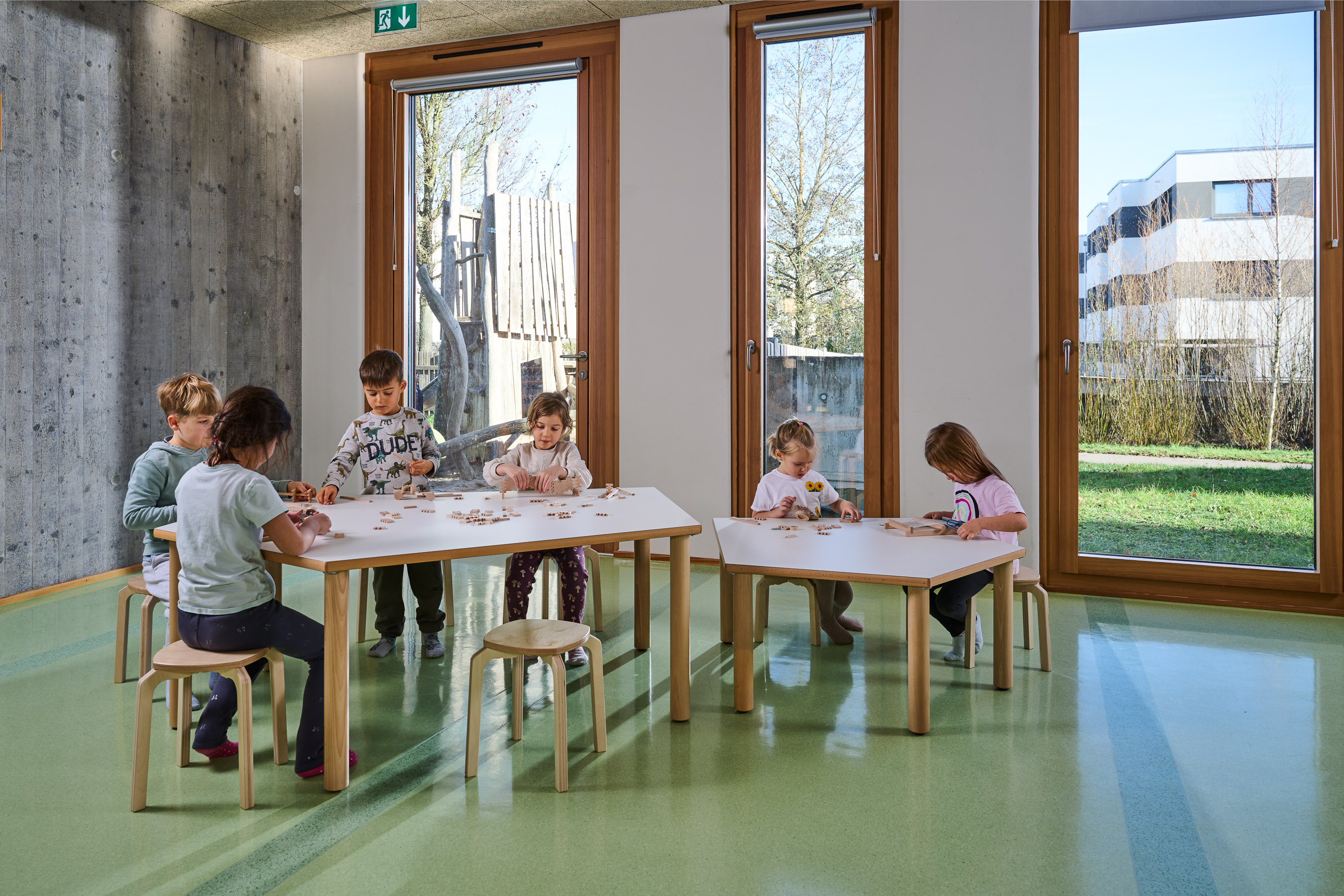 Fünfeck Tischplatte klein weiß