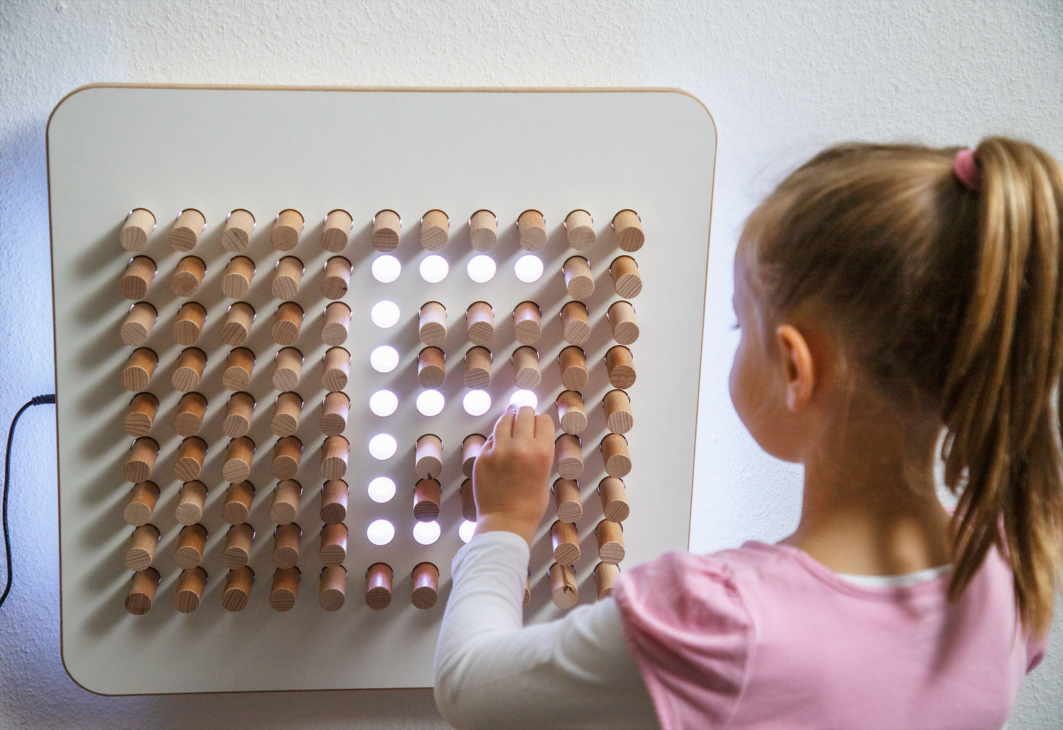 Regenbogen Steckbrett Wand und Tisch Regenbogen Steckbrett Wand und Tisch