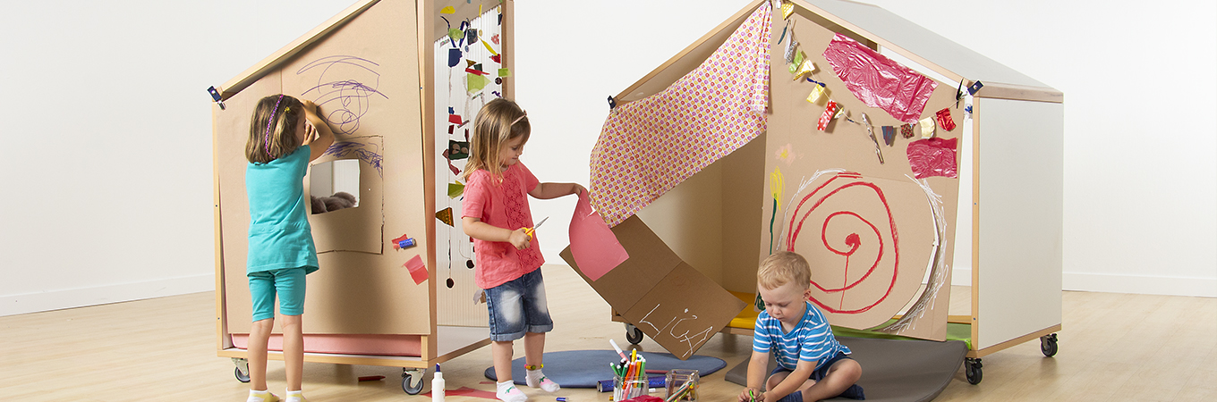 Kinder schneiden, malen und dekorieren Dusyma Raumhäuser
