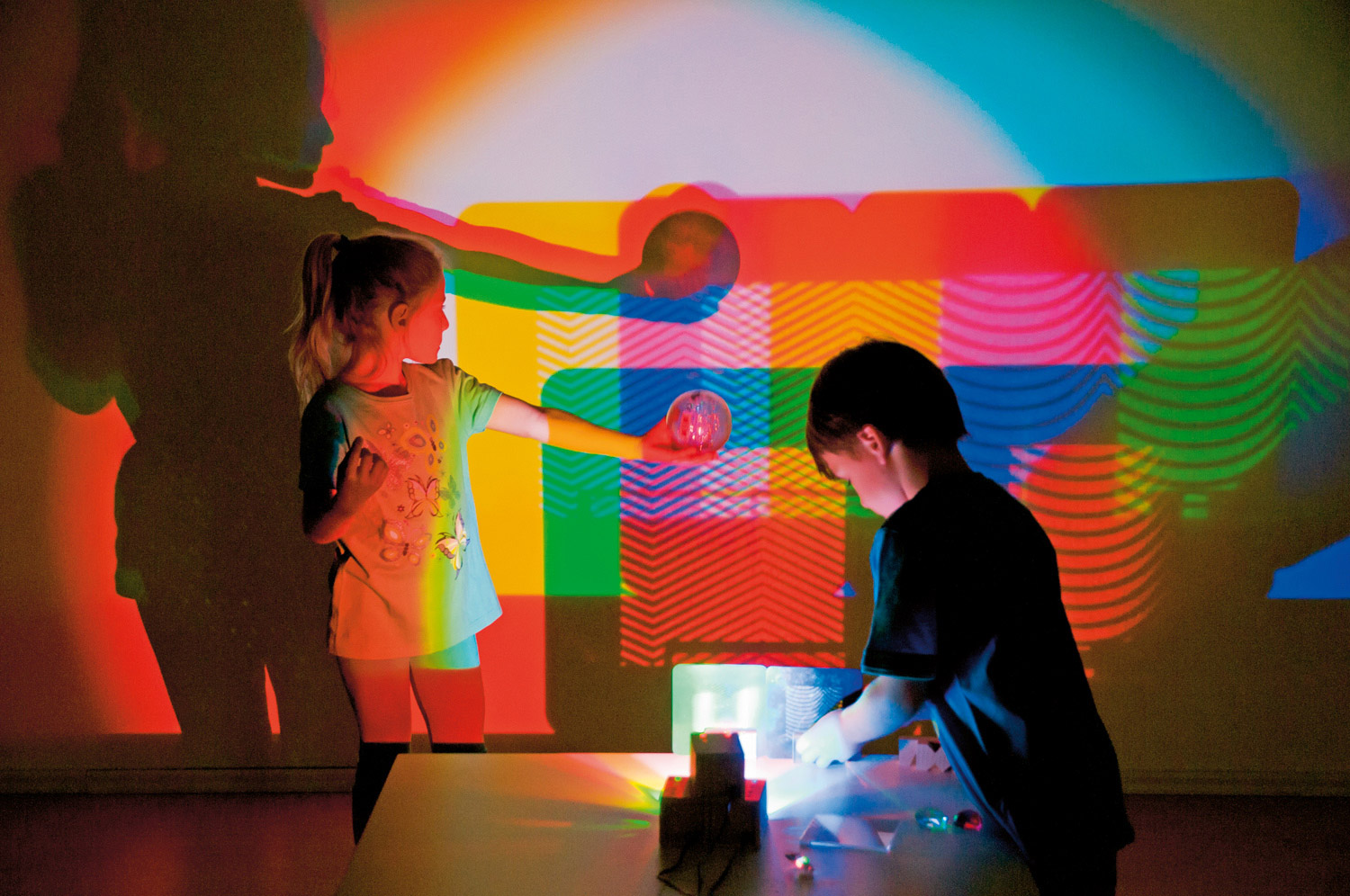 Bunte Zauberschatten Zauberschatten Experimentier Set Bunte Zauberschatten Zauberschatten Experimentier Set