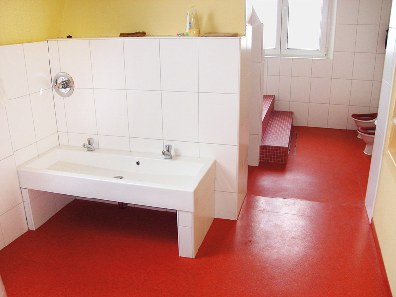 Waschbecken Waschbecken für die Kita in Kinderhöhe