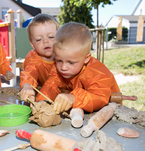 Projekt Tonen Kinder formen Ton