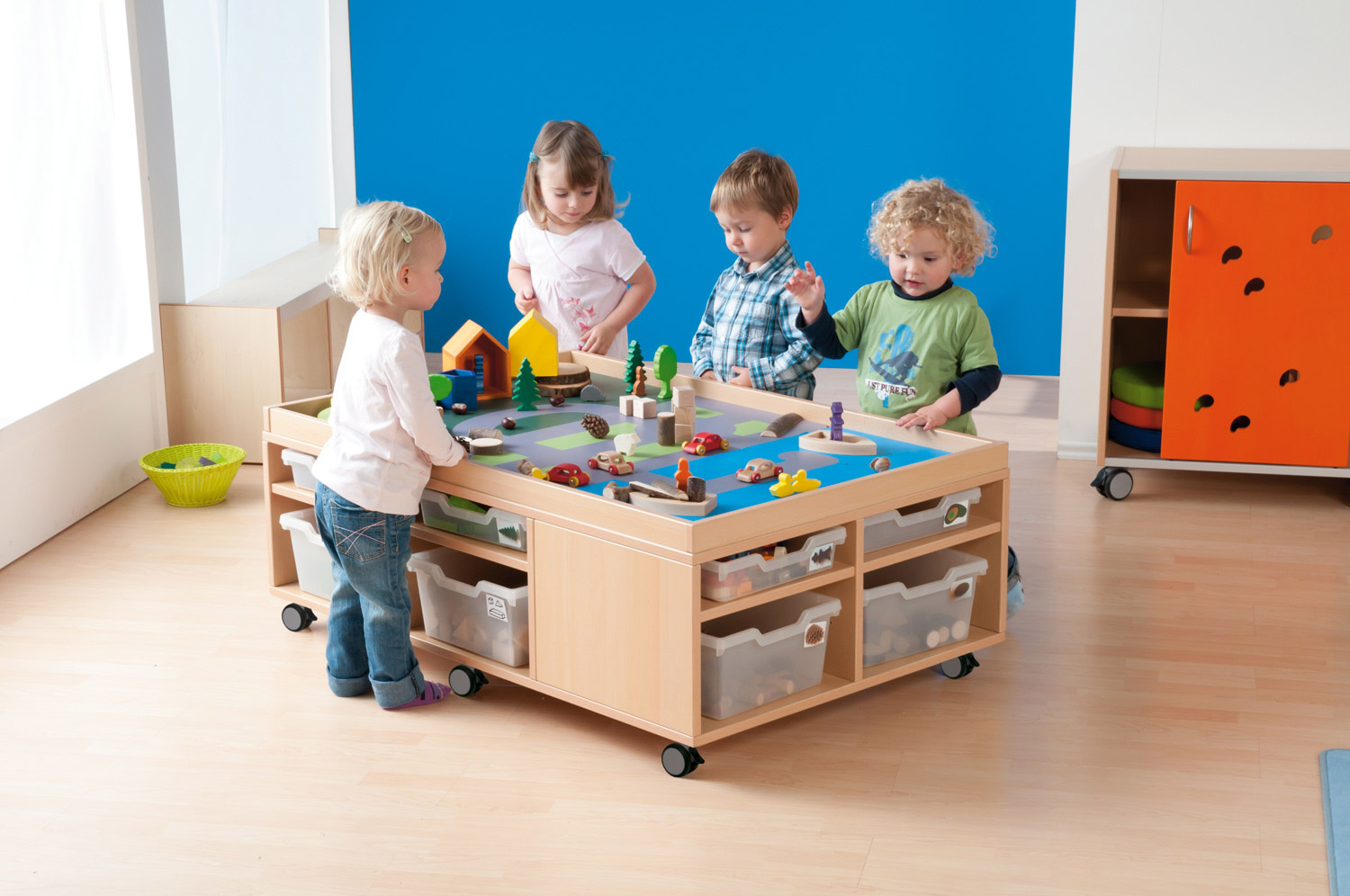 Landschaftsspieltisch, Breite 120 cm Landschaftsspieltisch, Breite 120 cm
