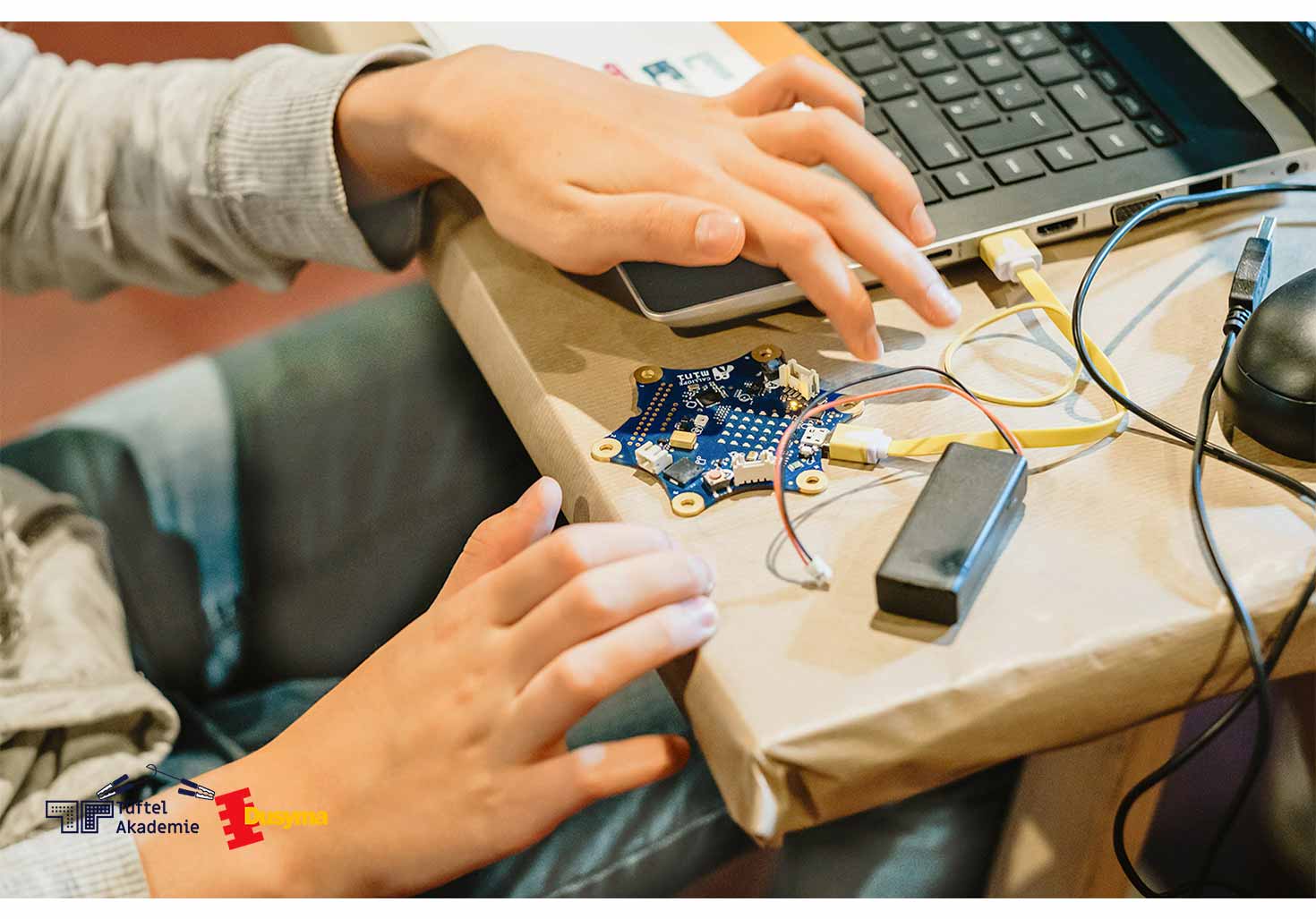 Calliope Tüftel Set Kind mit dem Calliope Tüftel Set